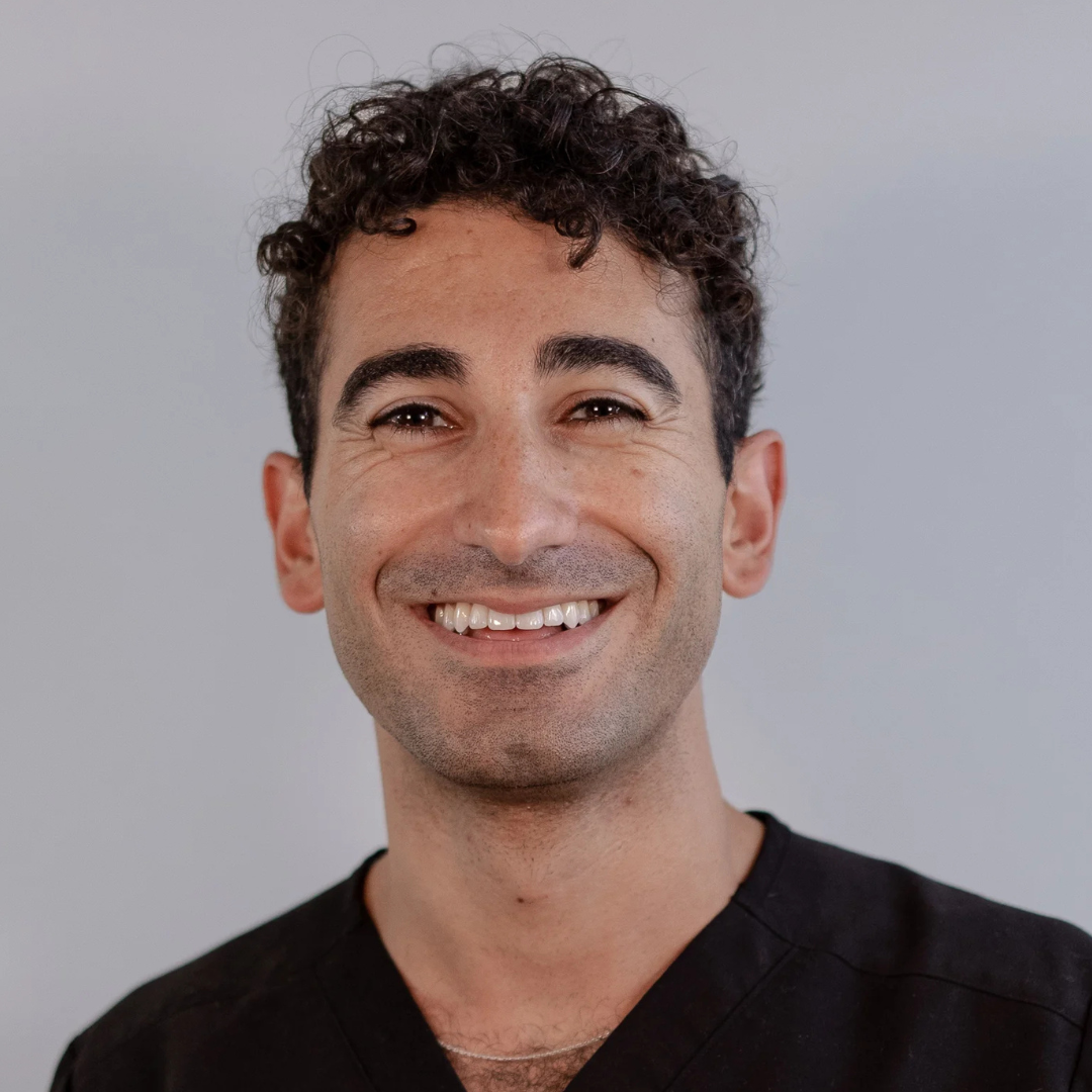 Dr. Francis has earned a Doctor of Medicine in Dentistry and works at The Dentistry Collective CA.